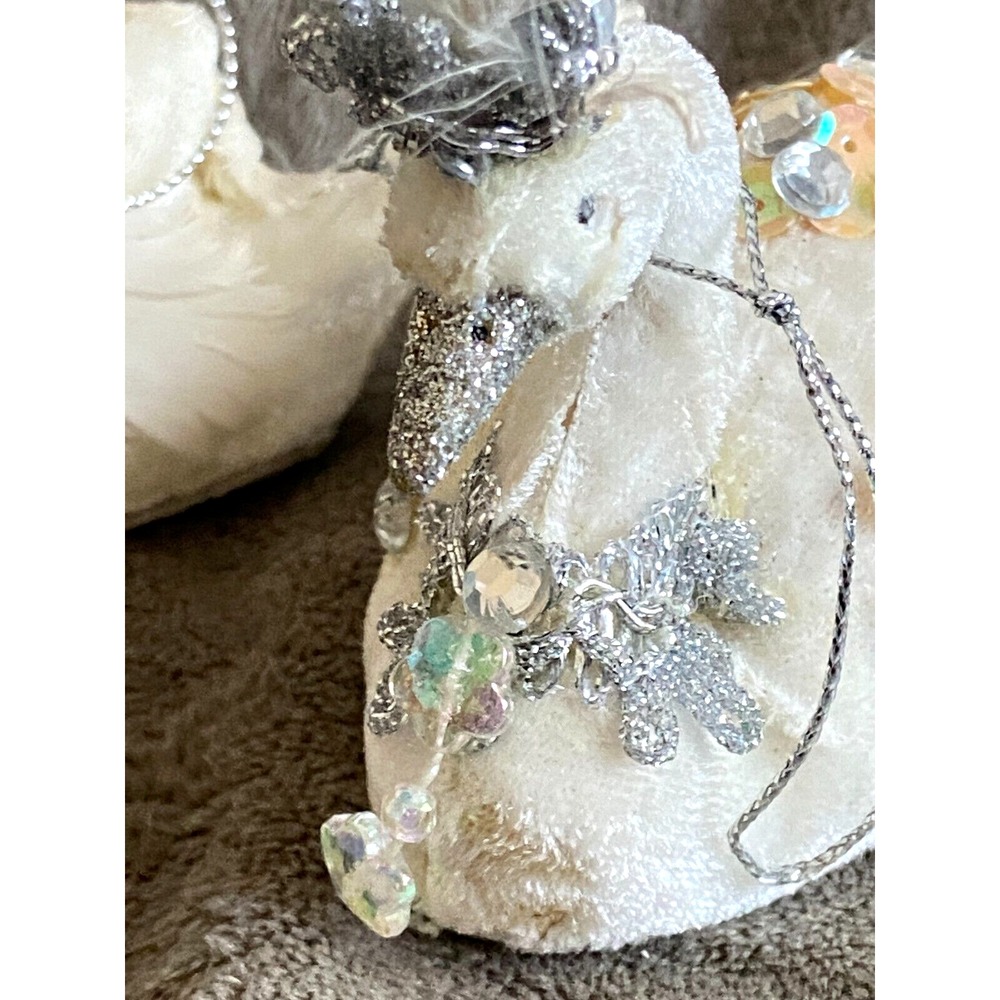 Vtg KATHERINE'S COLLECTION ~Pair of Velvet Feather Sequin Glitter Swan Ornaments - Picture 3 of 15